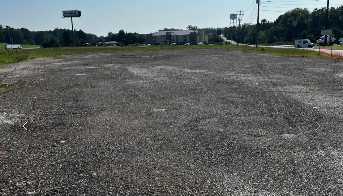 Convenient Commercial Lot